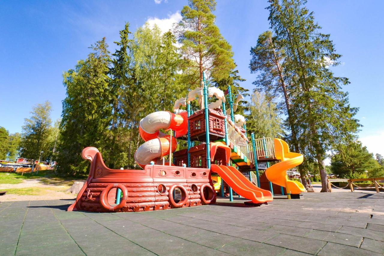 Arjaeng Camping & Stugor Sommarvik Exterior foto