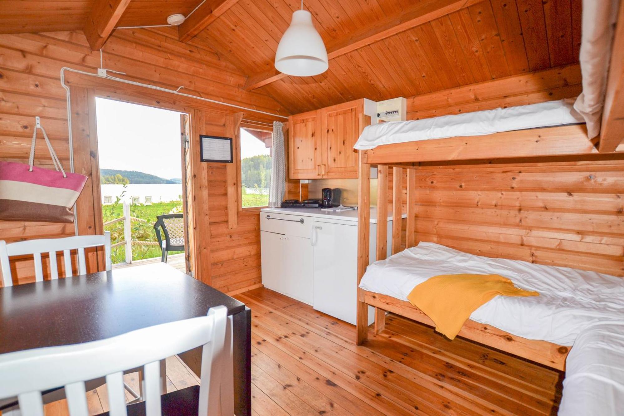 Arjaeng Camping & Stugor Sommarvik Habitación foto