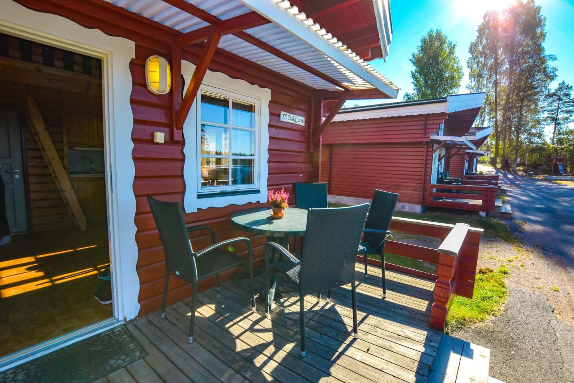 Arjaeng Camping & Stugor Sommarvik Habitación foto